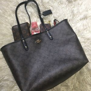 Genuine Coach reversible city tote in brown/black